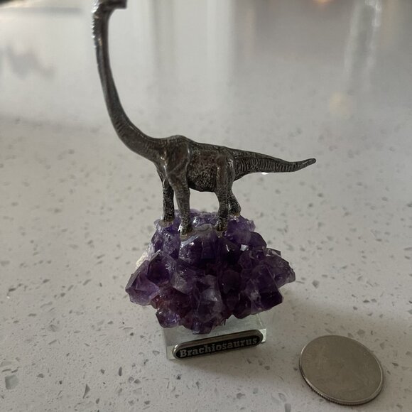 Collection of Seven Agate & Amethyst Figurines - Dinosaurs, Fish, Wolf - Picture 2 of 10